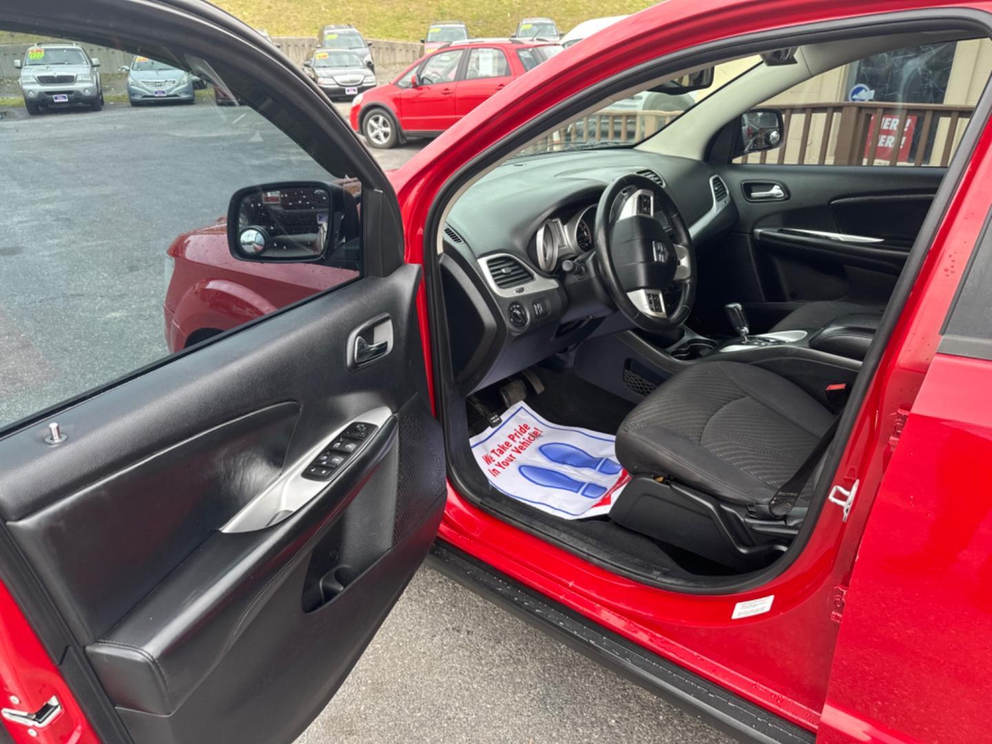 2012 Red /black Dodge Journey SE (3C4PDCAB8CT) with an 2.4L L4 DOHC 16V engine, 4-Speed Automatic transmission, located at 5700 Curlew Drive, Norfolk, VA, 23502, (757) 455-6330, 36.841885, -76.209412 - Photo#6